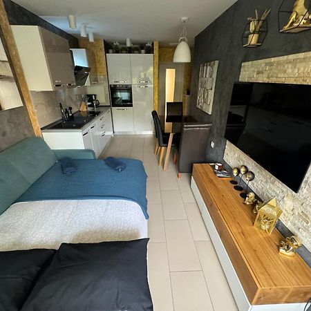 Apartment Astra With Private Parking Split Exterior photo