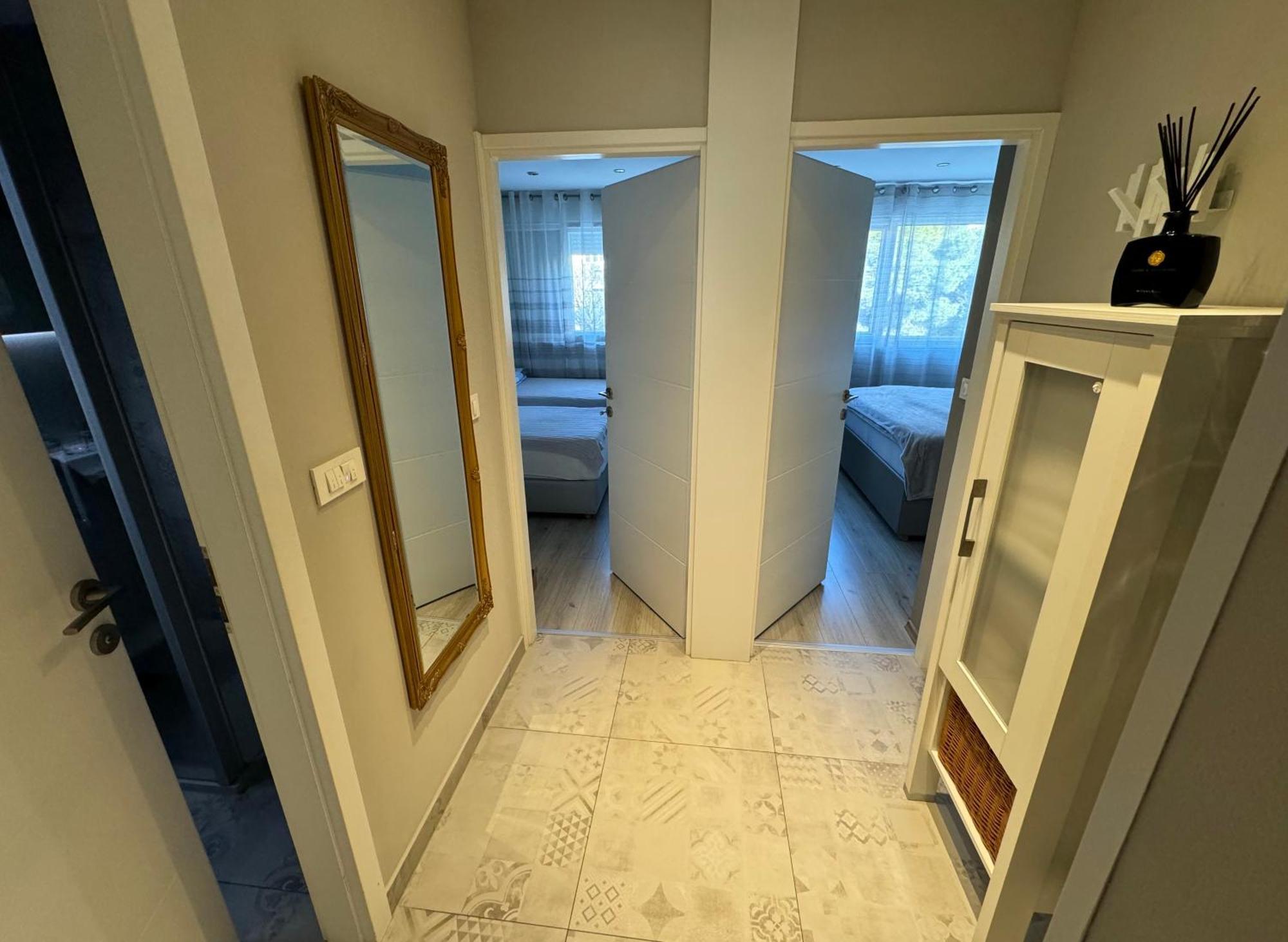 Apartment Astra With Private Parking Split Exterior photo
