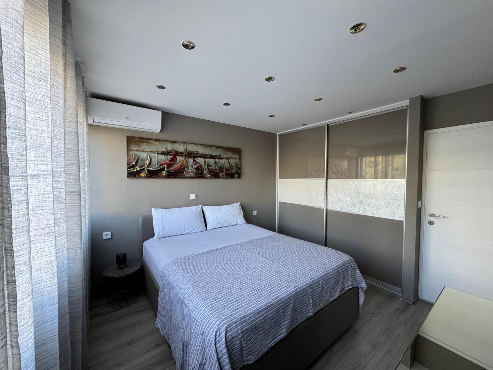Apartment Astra With Private Parking Split Exterior photo